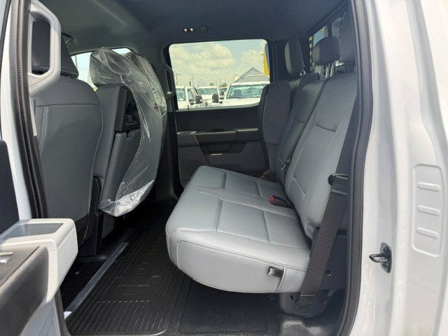 2026 Ford Super Duty F-550 DRW Flatbed XL