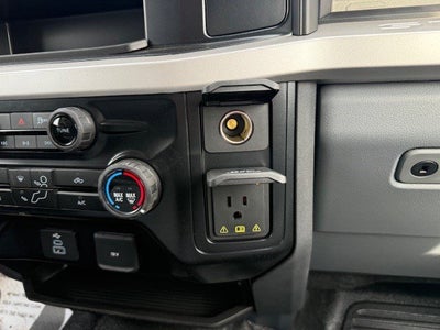 2026 Ford Super Duty F-550 DRW Flatbed XL