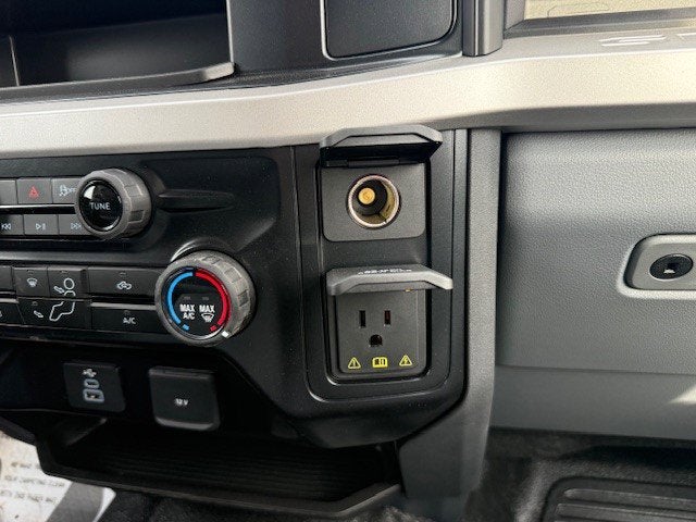 2026 Ford Super Duty F-550 DRW Flatbed XL