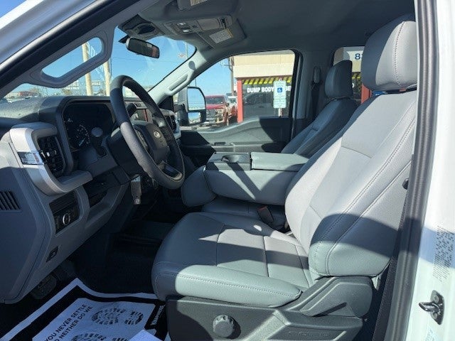 2026 Ford Super Duty F-550 DRW XL