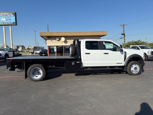 2025 Ford Super Duty F-550 DRW Flatbed XL