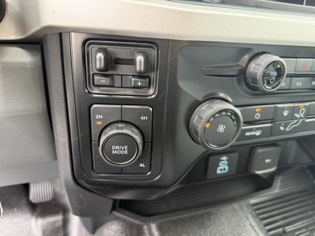 2027 Ford Super Duty F-550 DRW Chassis XL