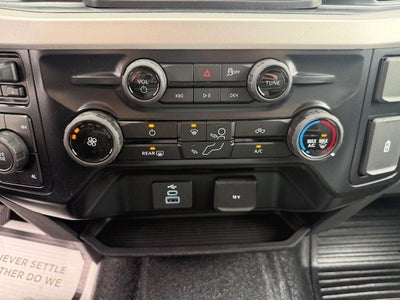 2026 Ford Super Duty F-550 DRW Flatbed XL