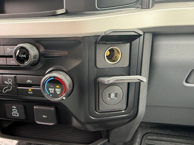 2026 Ford Super Duty F-550 DRW Flatbed XL