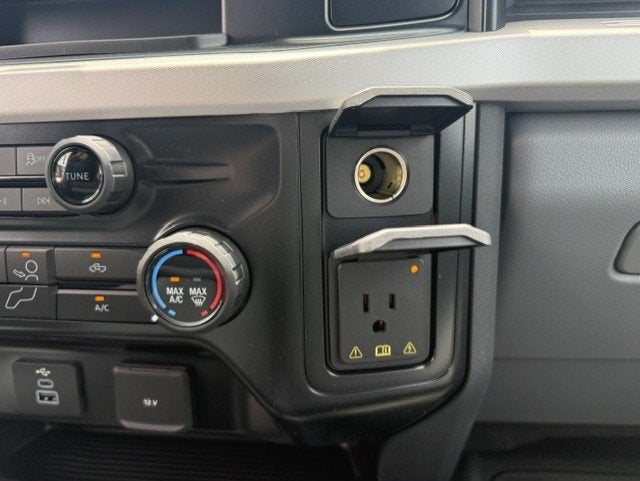 2026 Ford Super Duty F-550 DRW Flatbed XL