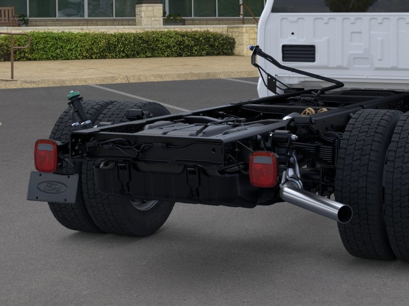 2026 Ford Super Duty F-550 DRW Flatbed XL