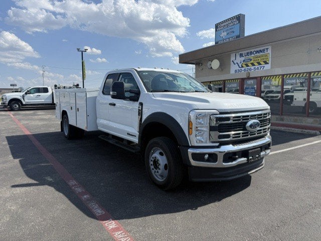2026 Ford Super Duty F-550 DRW Service Body XL