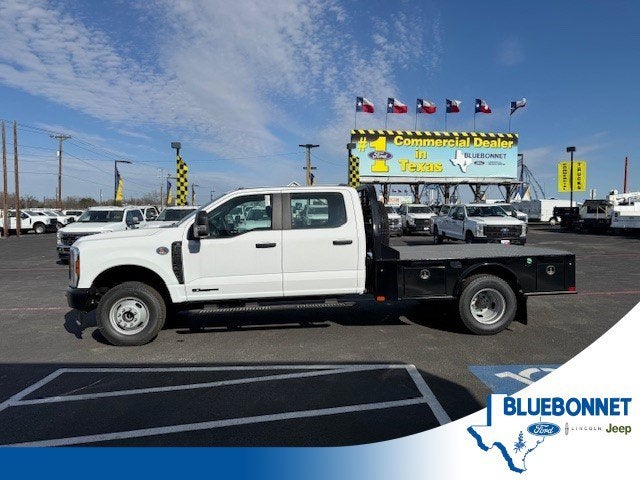 2025 Ford Super Duty F-450 DRW Flatbed XL