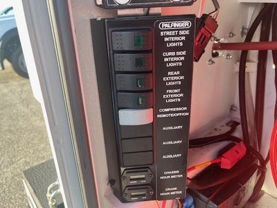 2024 Ford Super Duty F-550 DRW Crane XL