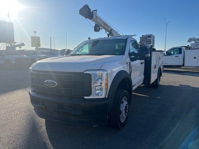 2024 Ford Super Duty F-550 DRW Crane XL