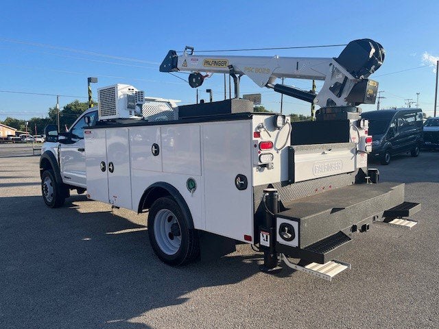 2024 Ford Super Duty F-550 DRW Crane XL