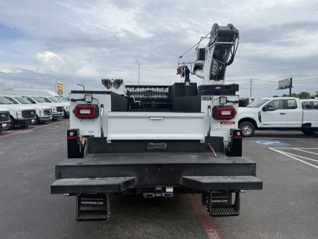 2026 Ford Super Duty F-550 DRW Crane XL