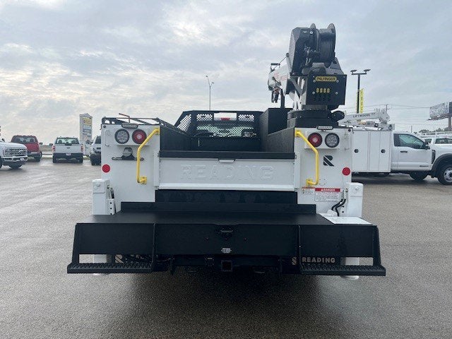 2024 Ford Super Duty F-550 DRW Crane XL