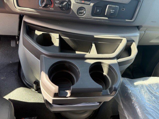 2026 Ford E-Series Cutaway14 FT BOX TRUCK E-350 SRW