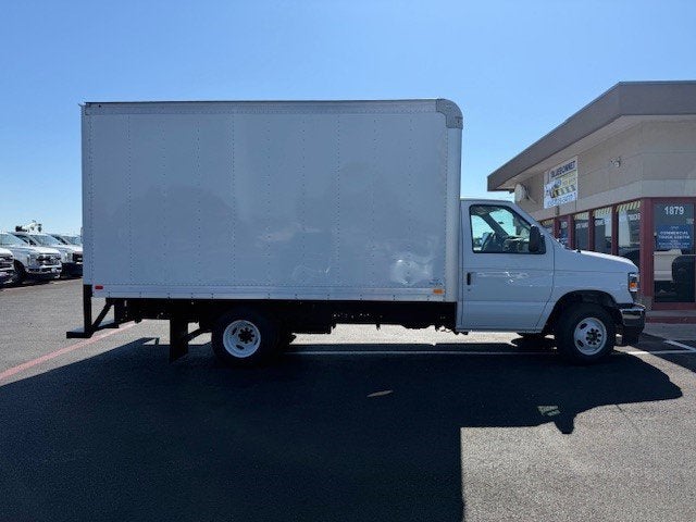 2026 Ford E-Series Cutaway14 FT BOX TRUCK E-350 SRW