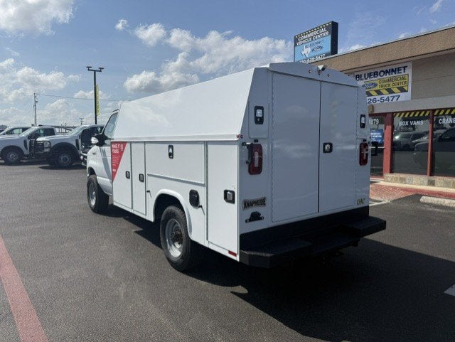 2027 Ford E-Series Cutaway KUV E-350 SRW