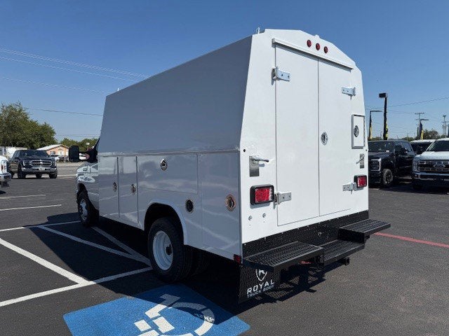 2026 Ford E-Series Cutaway KUV E-350 SRW