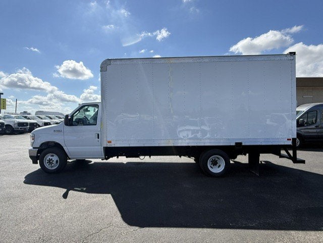 2027 Ford E-Series Cutaway 16FT Box Truck E-450 DRW