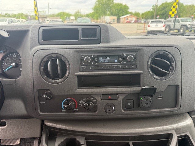 2027 Ford E-Series Cutaway 16FT Box Truck E-450 DRW