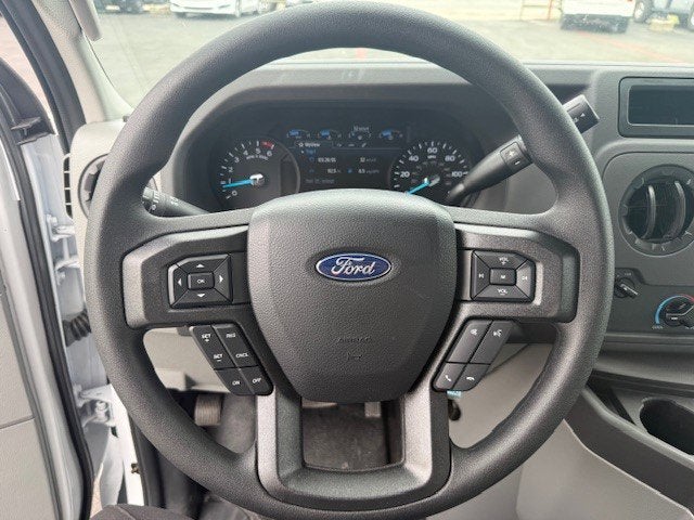 2027 Ford E-Series Cutaway 16FT Box Truck E-450 DRW