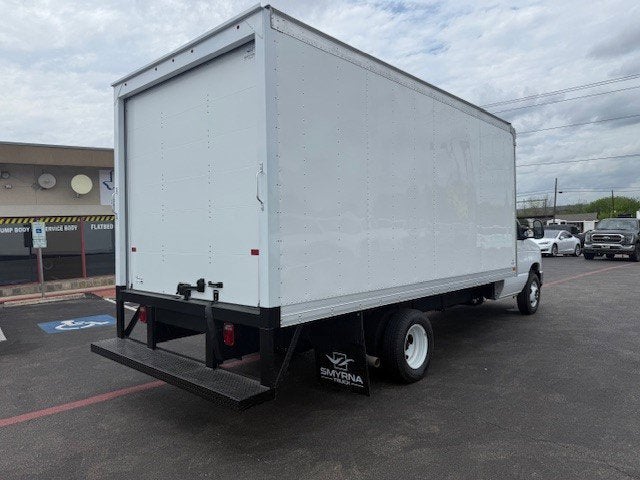 2027 Ford E-Series Cutaway 16FT Box Truck E-450 DRW
