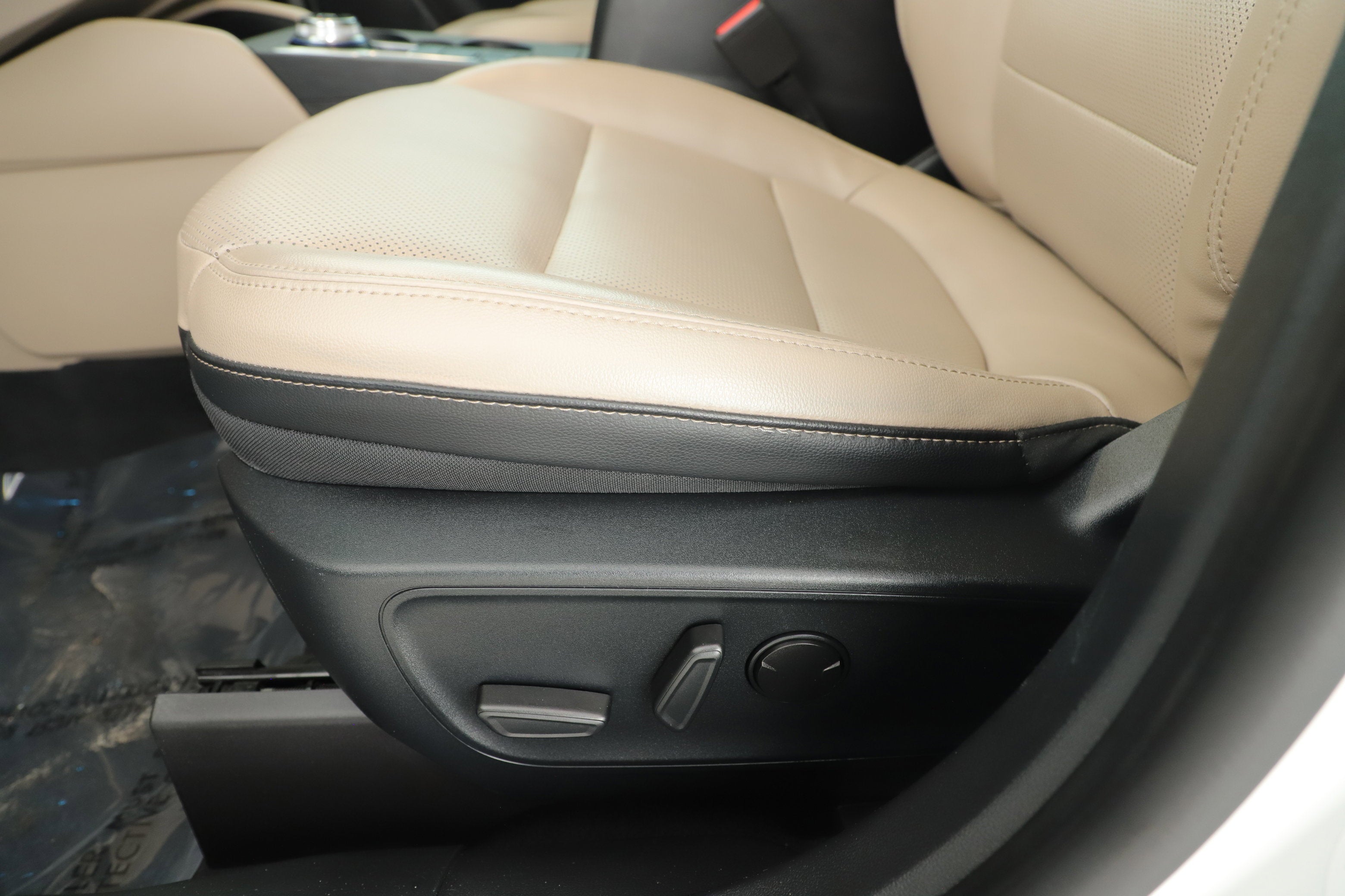 2021 Ford Escape Titanium Hybrid