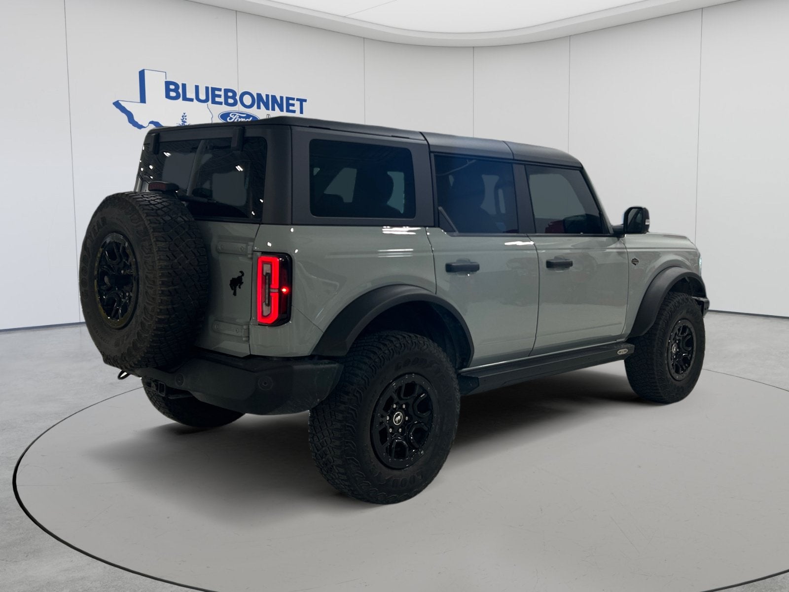 2022 Ford Bronco Base