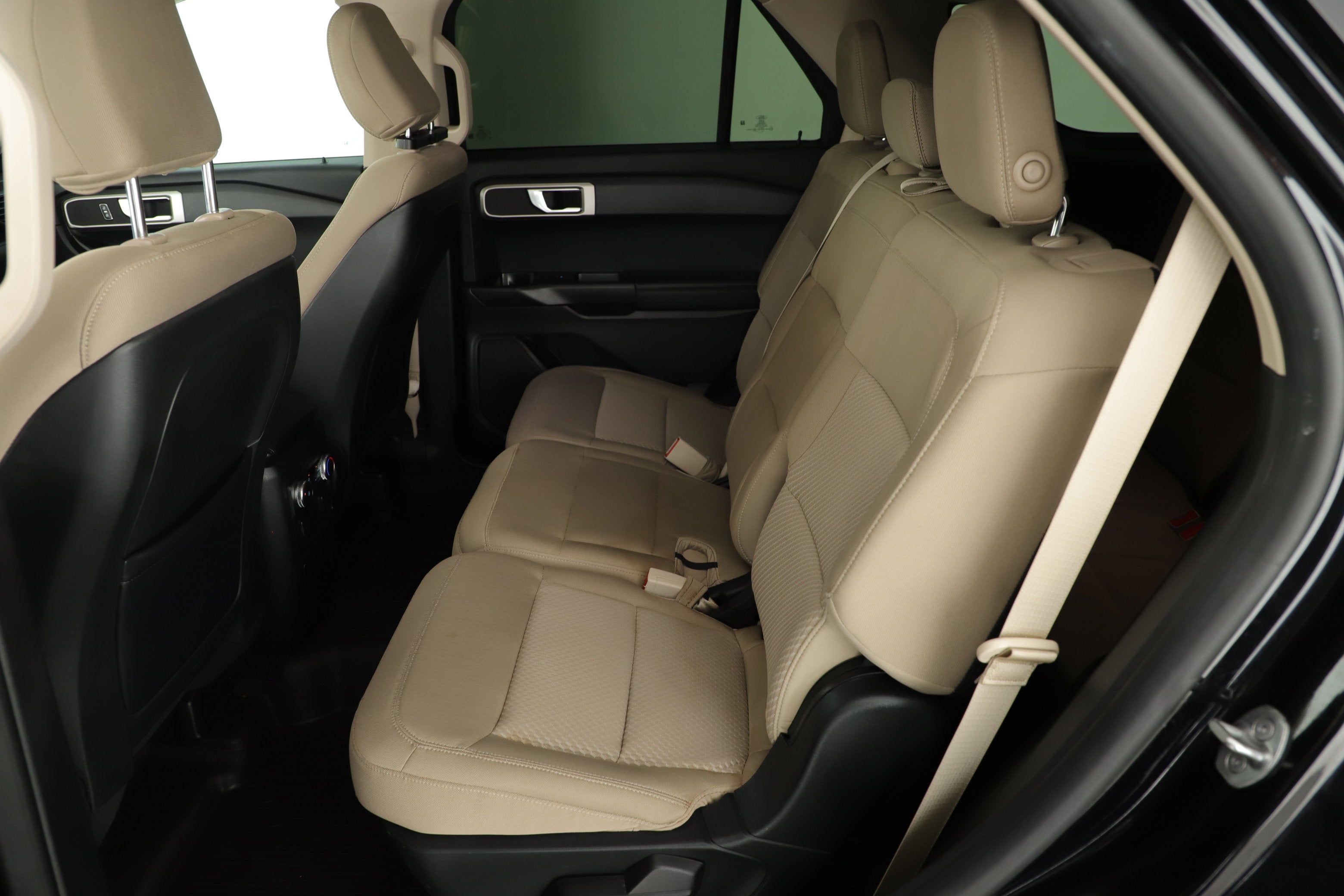 2020 Ford Explorer Base