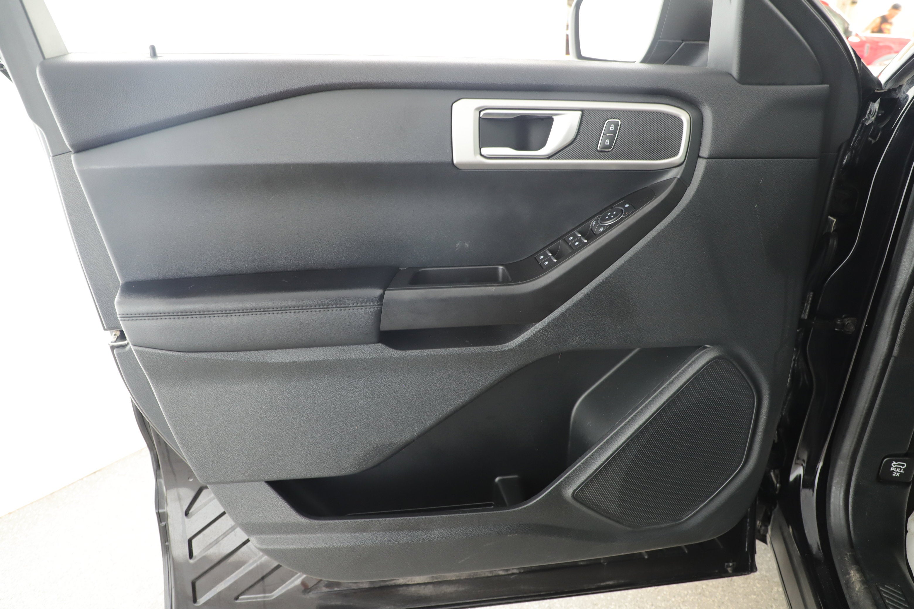2020 Ford Explorer Base