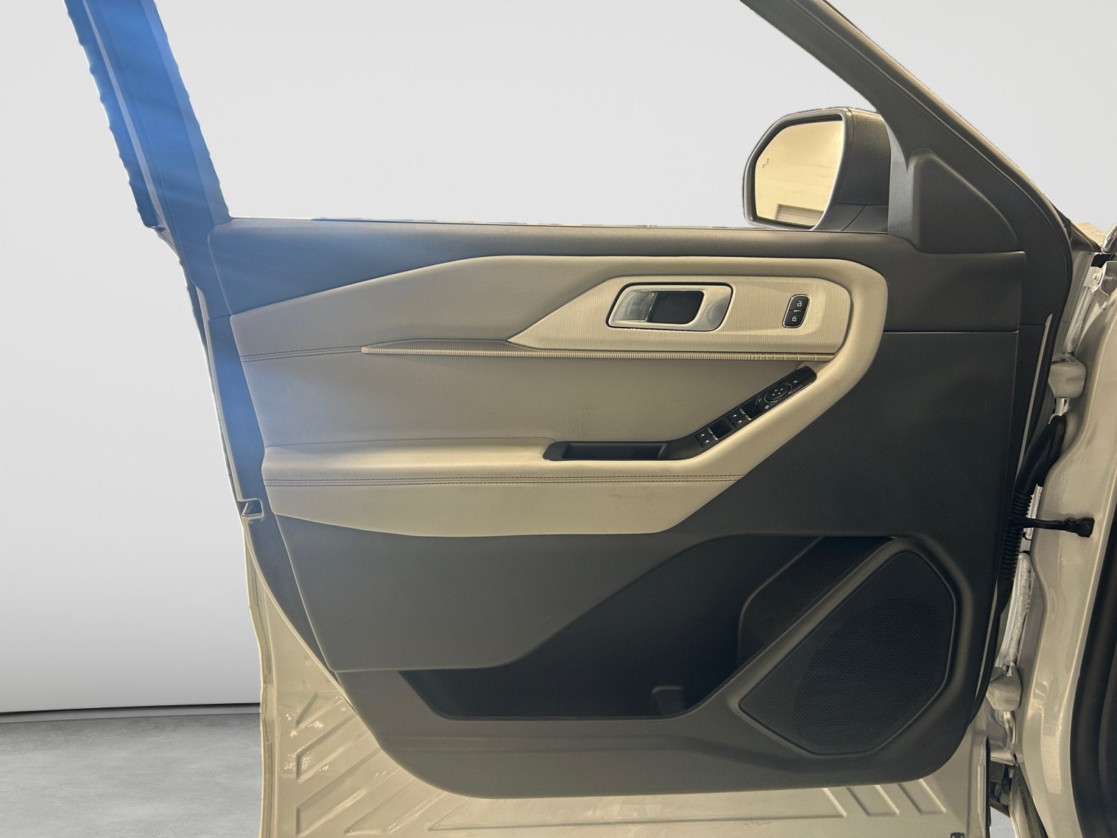 2026 Ford Explorer XLT