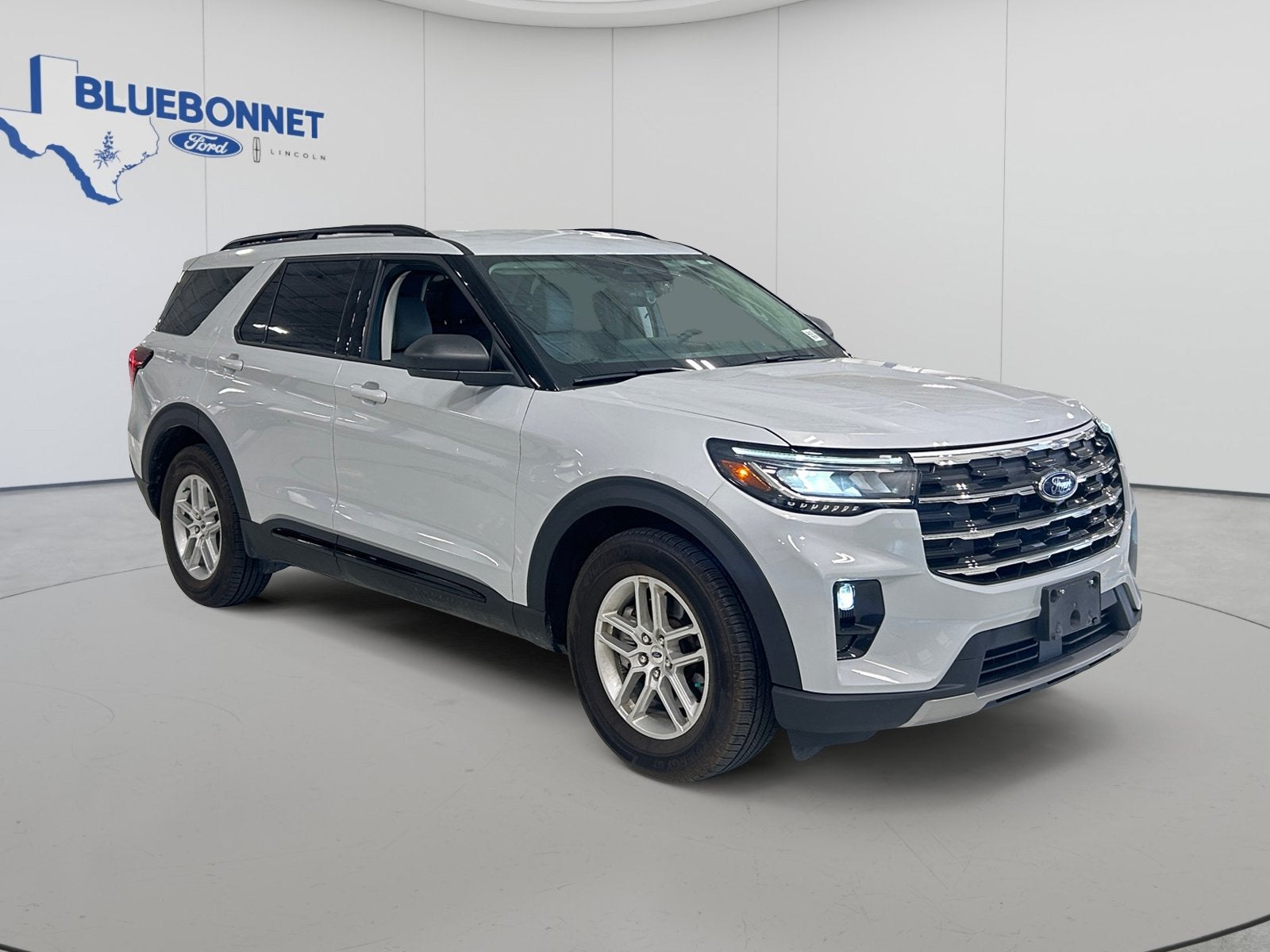 2026 Ford Explorer XLT