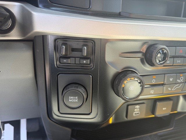 2025 Ford Super Duty F-250 SRW Service Body XL