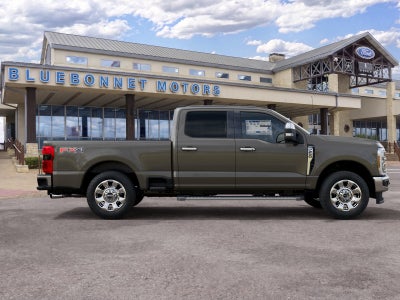 2027 Ford Super Duty F-250 SRW LARIAT