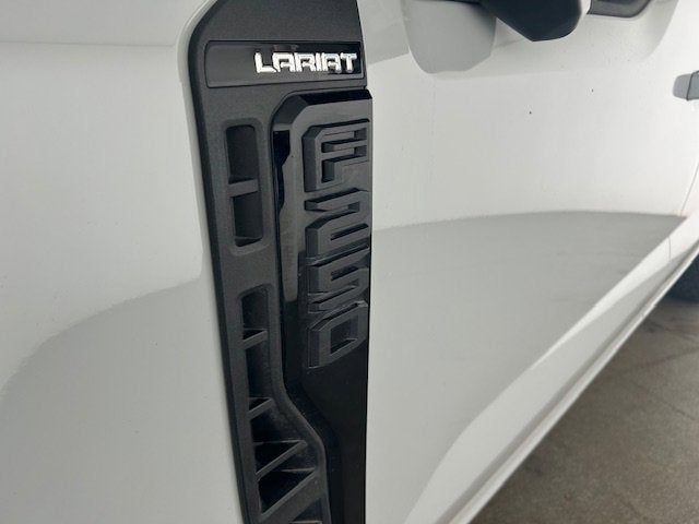 2025 Ford Super Duty F-250 SRW Base