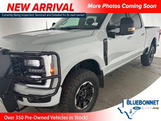 2025 Ford Super Duty F-250 SRW Base