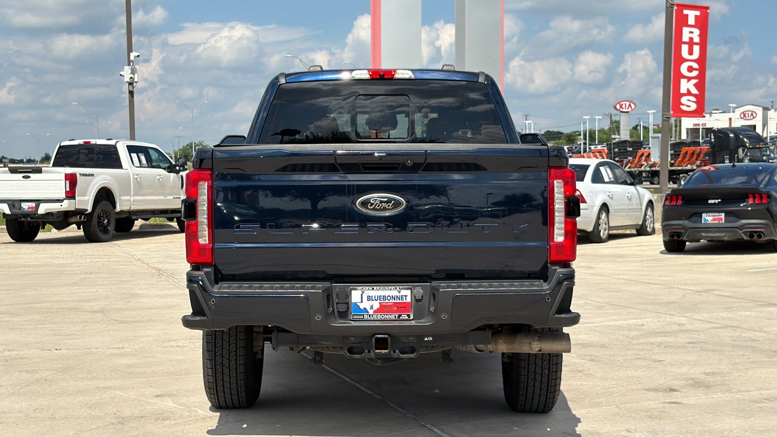 2023 Ford Super Duty F-250 SRW Base