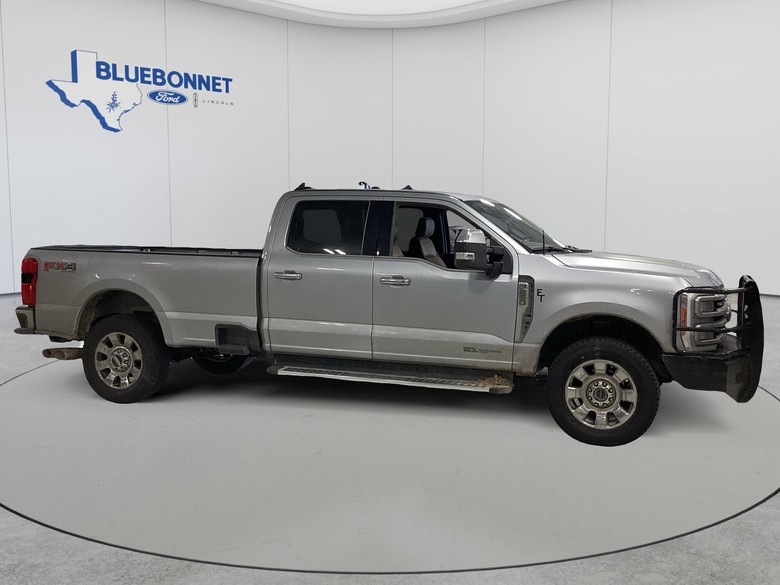 2023 Ford Super Duty F-250 SRW Lariat