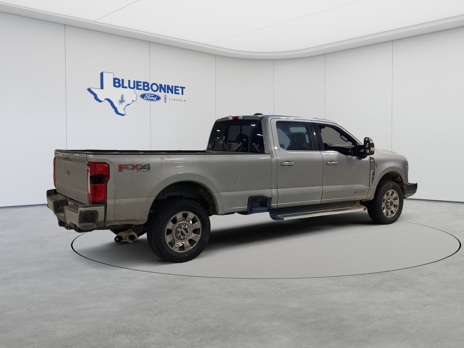 2023 Ford Super Duty F-250 SRW Lariat