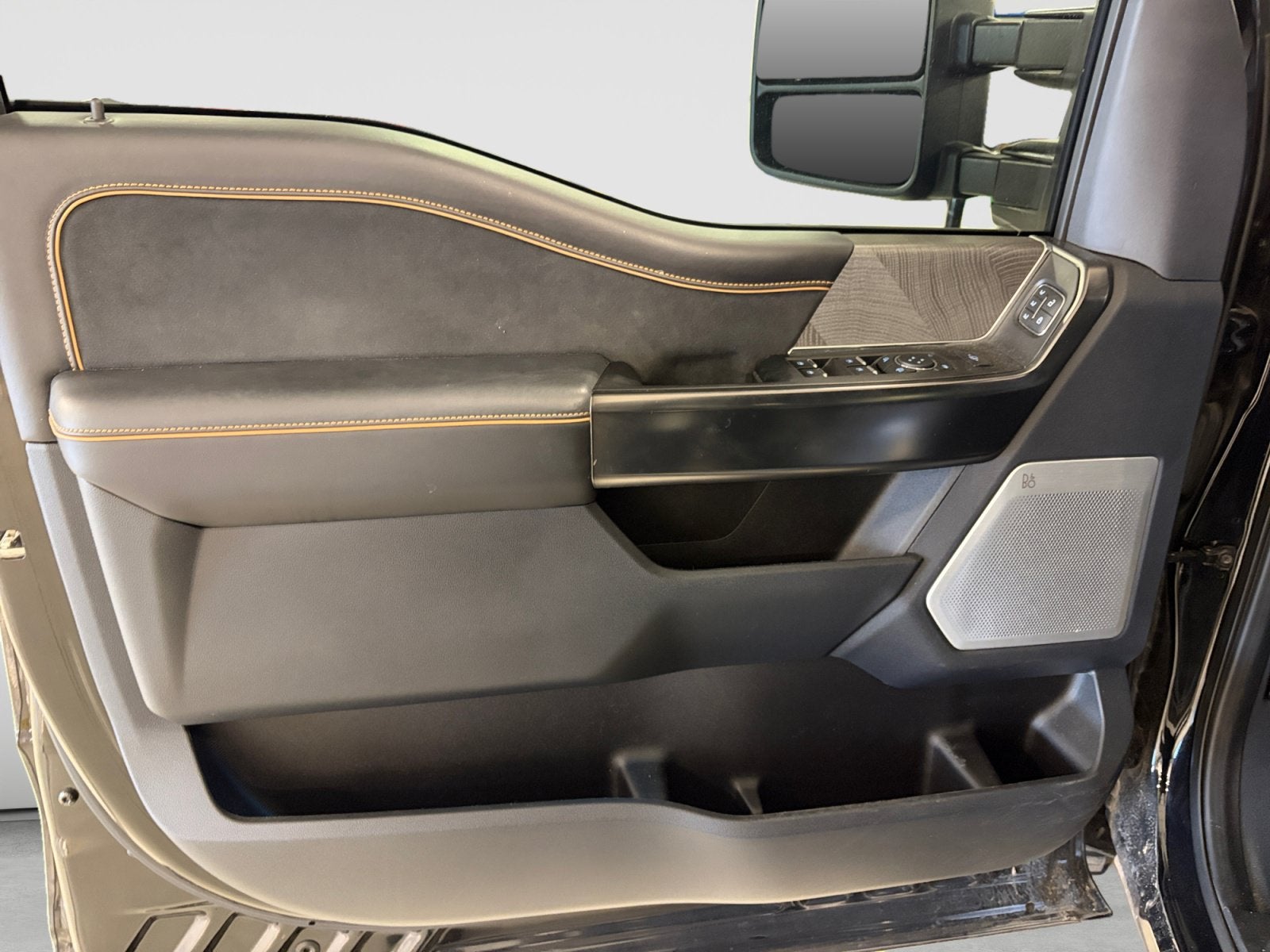 2024 Ford Super Duty F-250 SRW Platinum