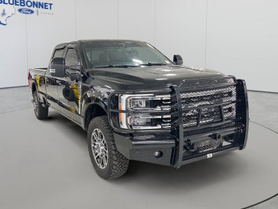 2023 Ford Super Duty F-350 SRW Lariat