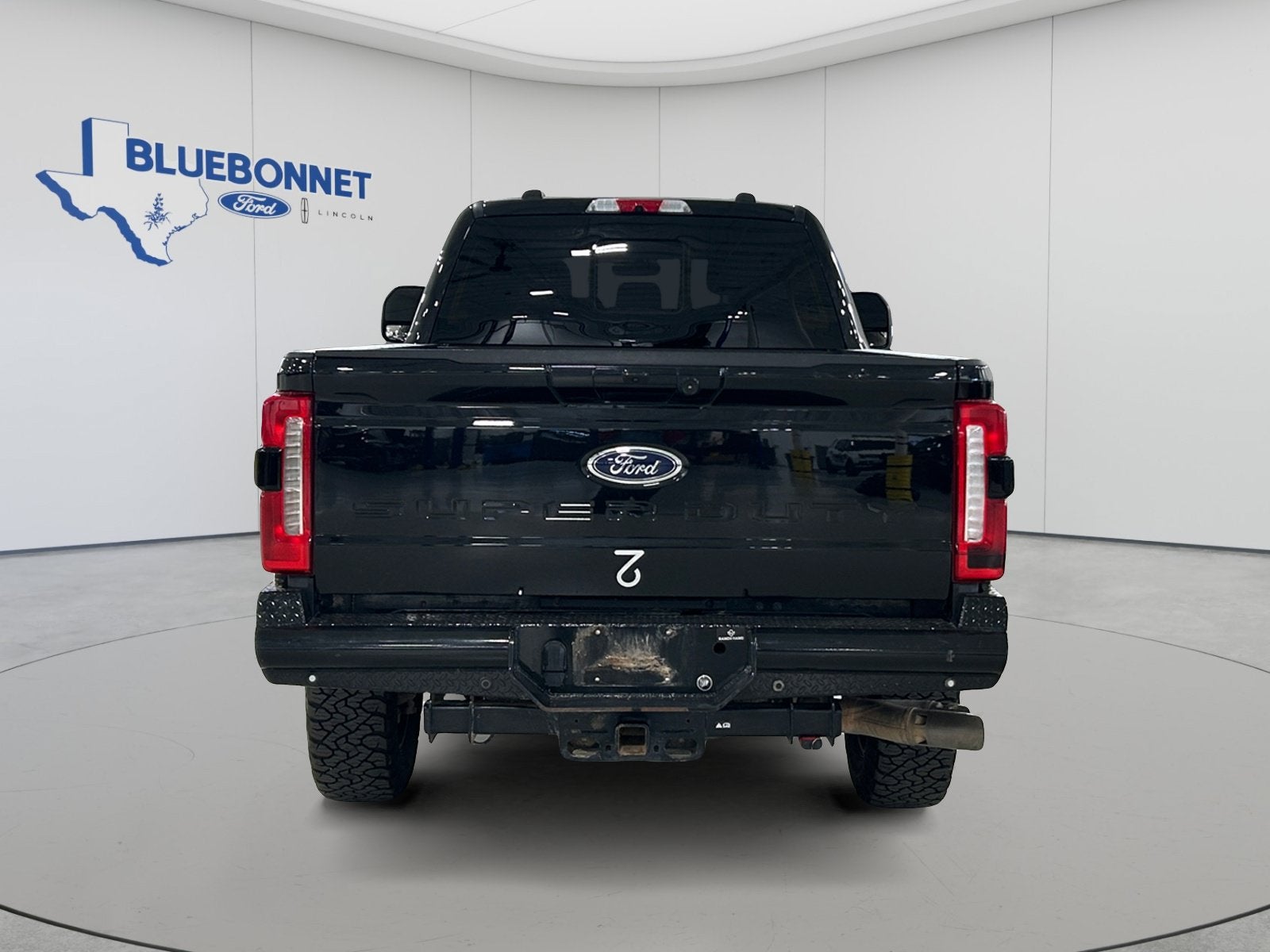 2023 Ford Super Duty F-350 SRW Lariat