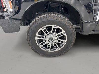 2023 Ford Super Duty F-350 SRW Lariat