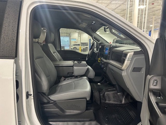 2024 Ford Super Duty F-350 SRW Base