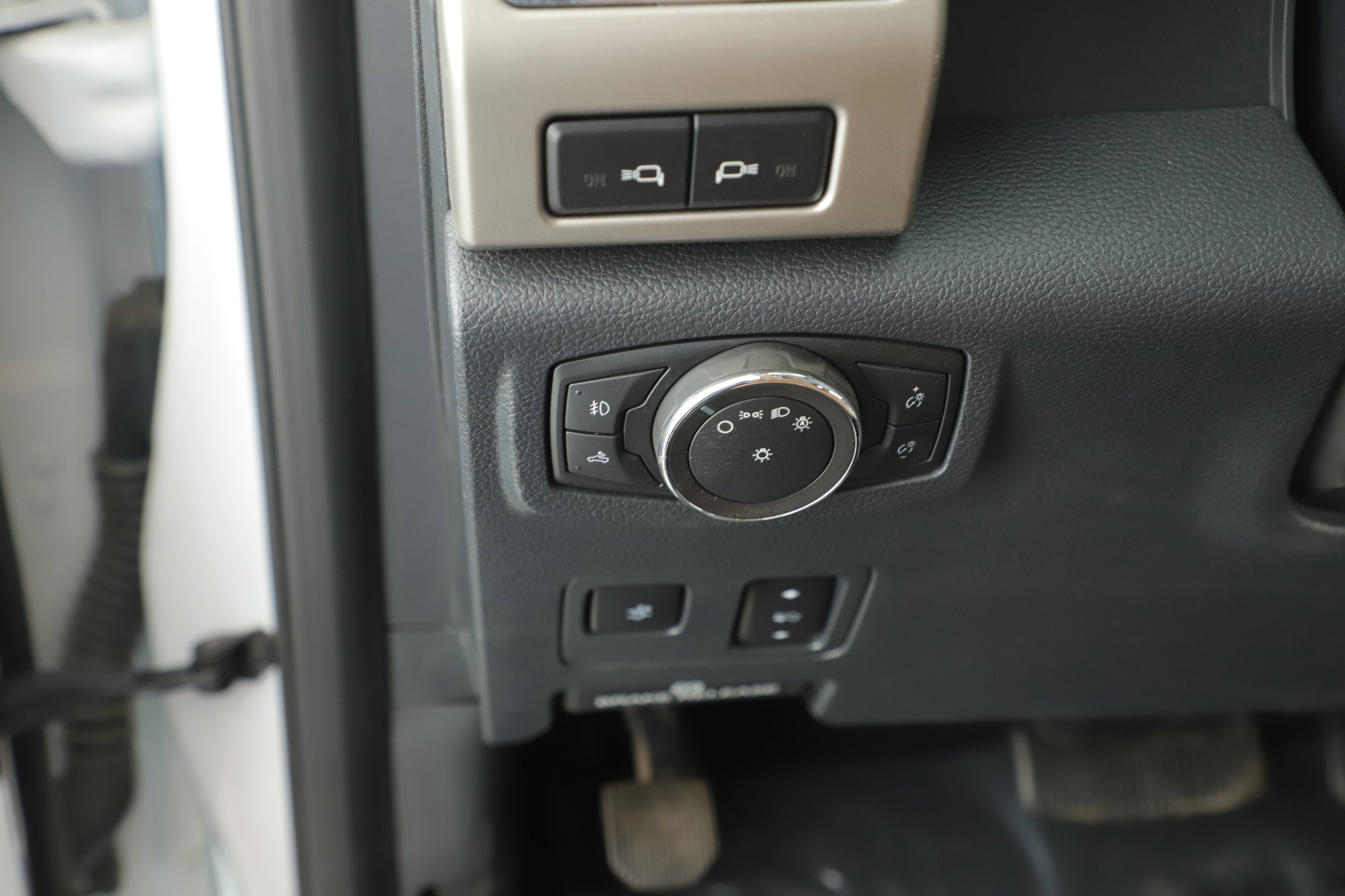 2022 Ford Super Duty F-350 SRW LARIAT