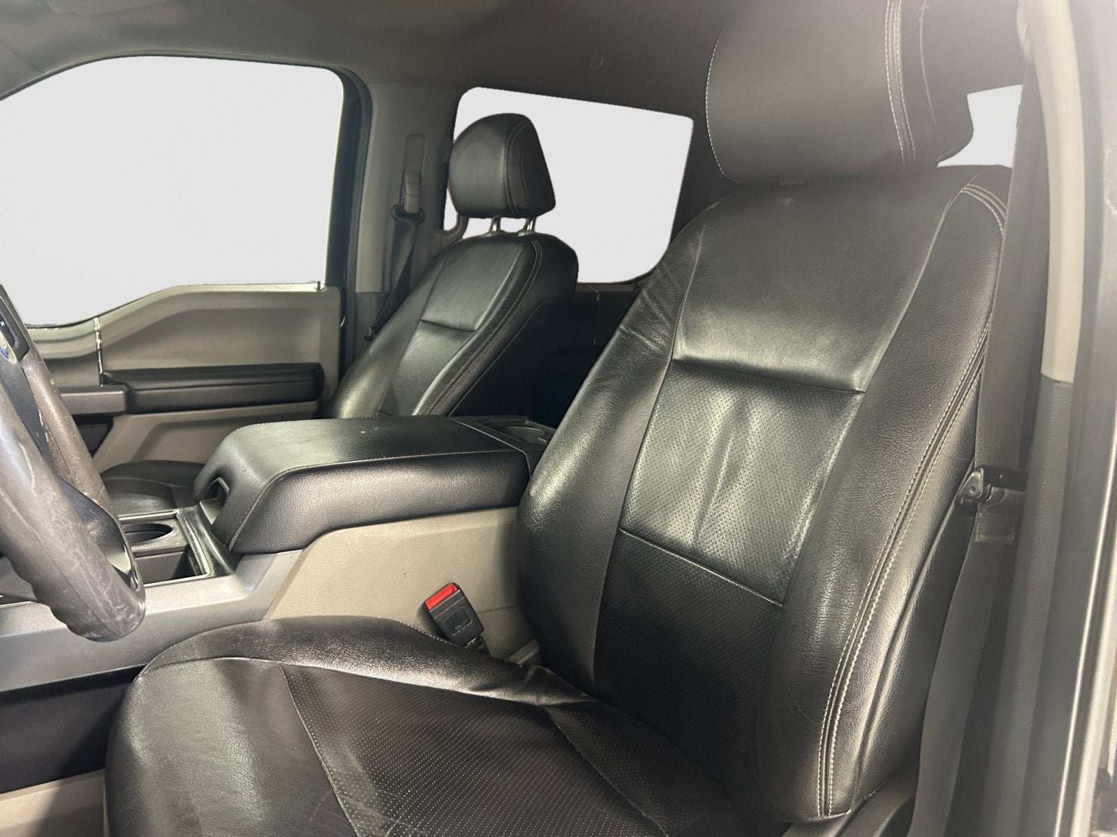 2022 Ford Super Duty F-350 SRW XLT