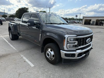 2023 Ford Super Duty F-350 DRW LARIAT