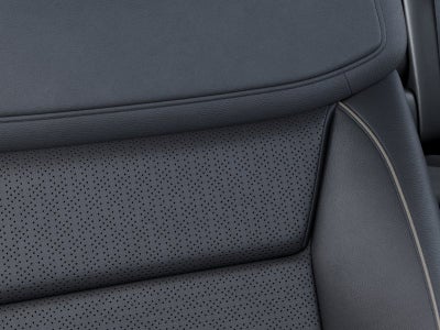2027 Ford Super Duty F-350 DRW LARIAT