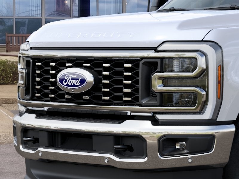 2027 Ford Super Duty F-350 DRW LARIAT
