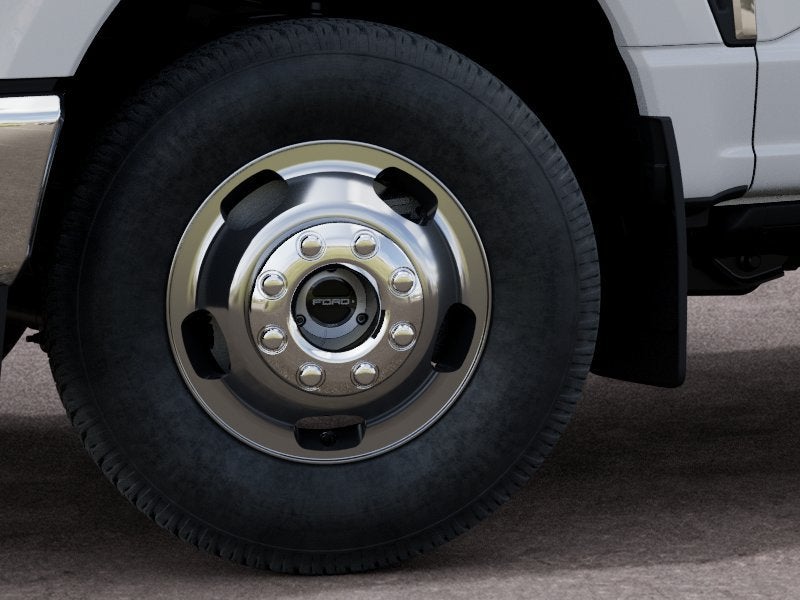 2027 Ford Super Duty F-350 DRW LARIAT