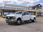 2027 Ford Super Duty F-350 DRW LARIAT